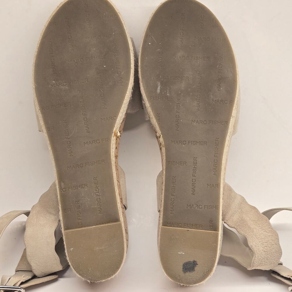 Marc Fisher Faithful Beige Suede Flatform Sandal 9.5 Espadrille Scalloped Boho - Picture 4 of 10